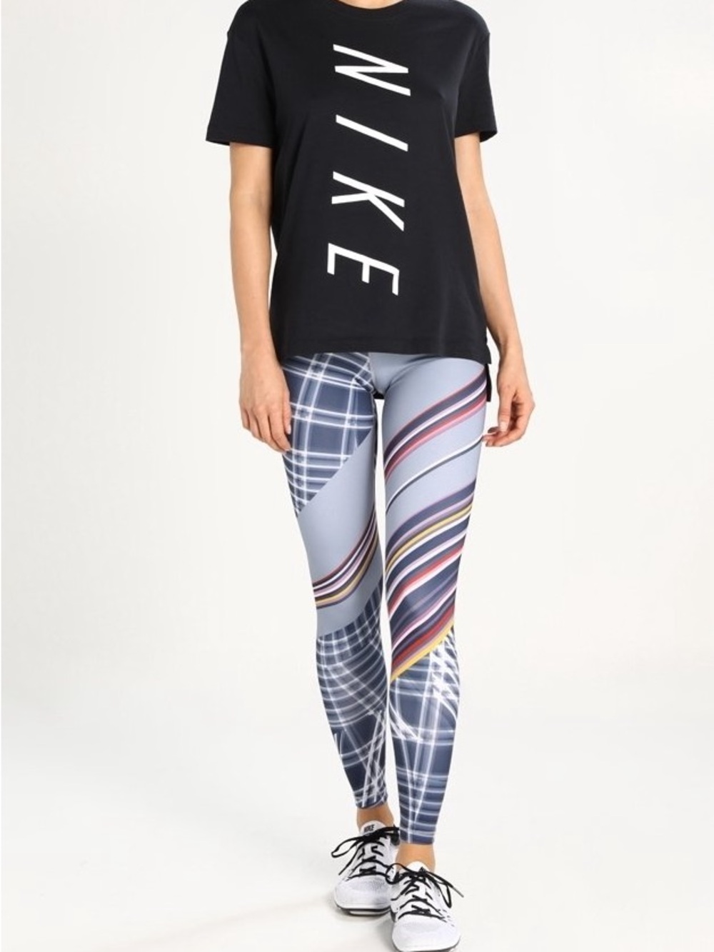 Nike Pro Hyperwarm leggings size small - Picture 2 of 14